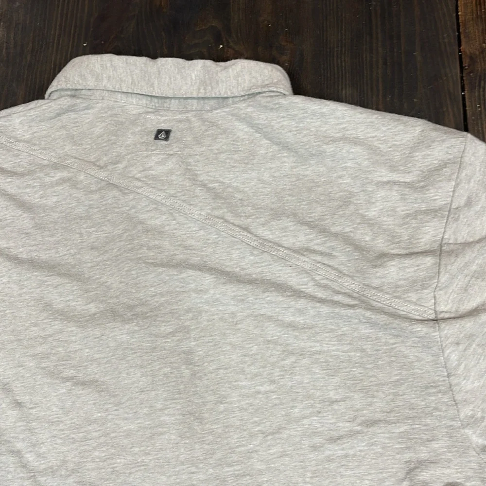 Volcom 3 button Polo men’s medium Heather gray - Picture 3 of 7